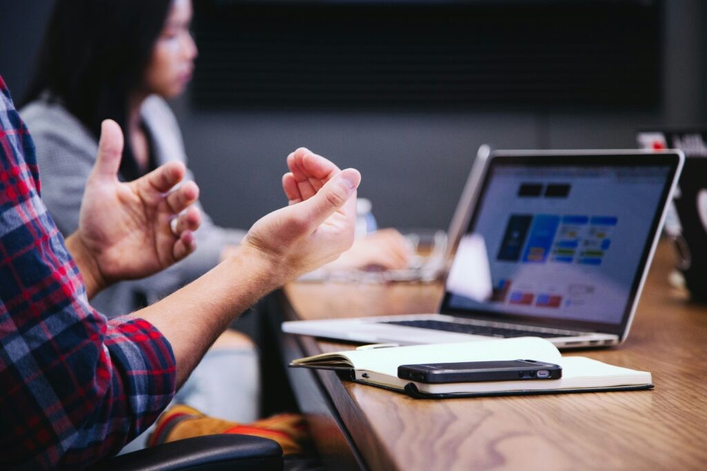 Kenapa Banyak Bisnis Mempercayai Konsultan IT Profesional