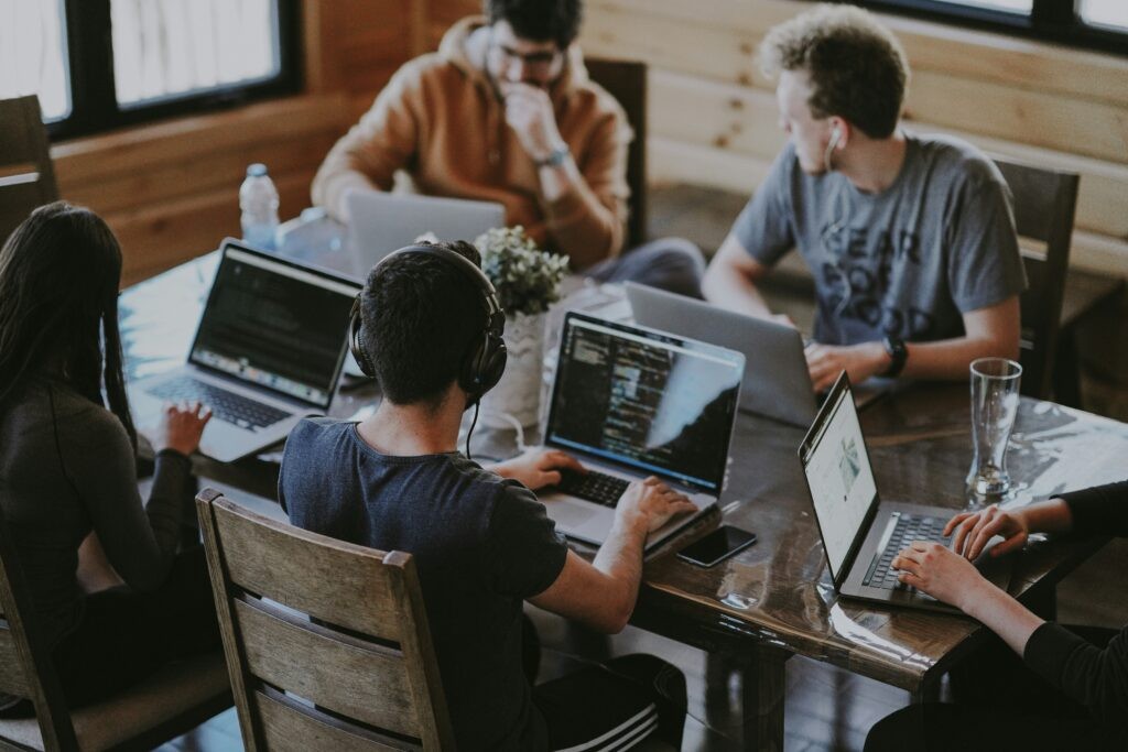 Kenapa Banyak Bisnis Memilih App Developer Profesional