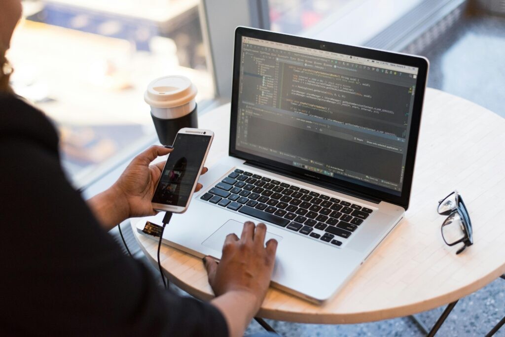 Cara Memilih Perusahaan Software Development yang Tepat