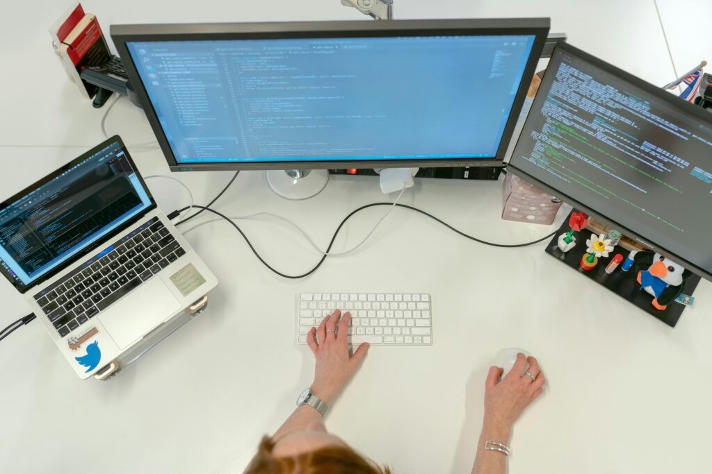 Kenapa Bisnis Anda Perlu Bekerja Sama dengan Perusahaan Web Development Profesional