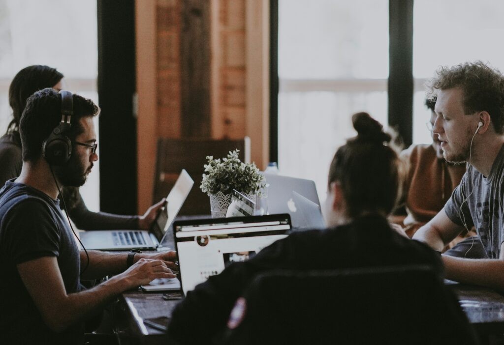 Mengapa Bisnis Modern Membutuhkan Web Developer Berkualitas